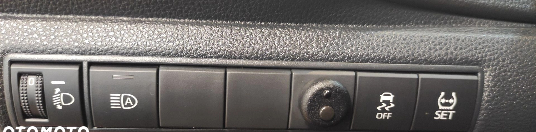 Toyota Corolla cena 84900 przebieg: 71253, rok produkcji 2020 z Ujazd małe 121
